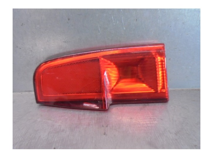 Replacement rear right tail light for Fiat Punto saloon (188) 1.3 JTD CAT OEM IAM reference 461807481 TAILGATE 3 DOORS