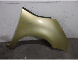 Replacement right front fender for Citroën C4 Picasso 1.6 16V HDi FAP OEM IAM reference 7841X2 GOLDEN 