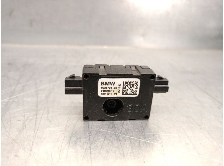 Recambio de antena para bmw 5 (g30, f90) 520 d referencia OEM IAM 9325724 