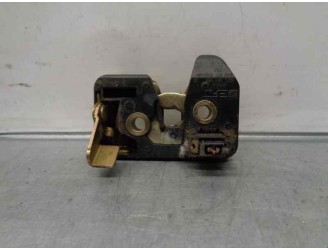 Replacement trunk / tailgate lock for Seat Cordoba Berlina (6K2) 1.9 TDI OEM IAM reference 6K0827505 2 PINS 4 DOORS