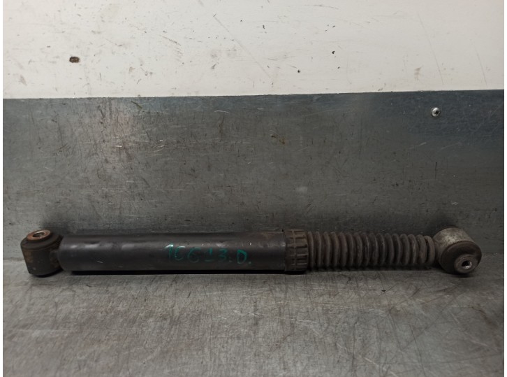 Recambio de amortiguador trasero derecho para peugeot 208 1.2 12v vti referencia OEM IAM 9678823080  
