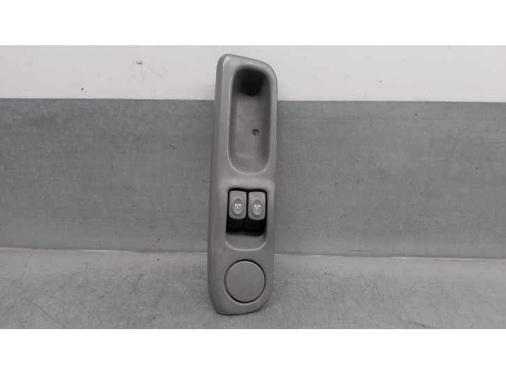 Recambio de mando elevalunas delantero izquierdo para renault twingo (co6) 1.2 referencia OEM IAM 7700832376 