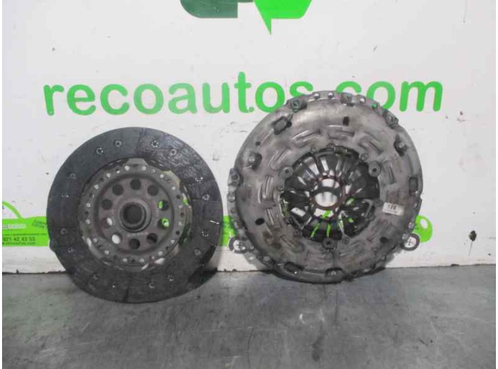 Replacement clutch kit for Volvo V40 Cross Country 2.0 diesel CAT OEM IAM reference 