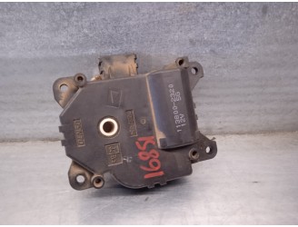 Recambio de motor calefaccion para land rover discovery 2.7 td v6 cat referencia OEM IAM 1138002320 DE TRAMPILLA DENSO