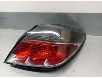 Recambio de piloto trasero derecho para opel astra gtc 1.9 cdti referencia OEM IAM 24451834  3 PUERTAS