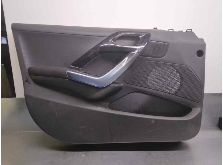 Recambio de guarnecido puerta delantera izquierda para peugeot 208 1.2 12v vti referencia OEM IAM 96763526ZD  5 PUERTAS
