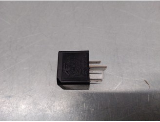 Replacement relay for Seat Toledo (1M2) 1.9 TDi OEM IAM reference 7M0951253 
