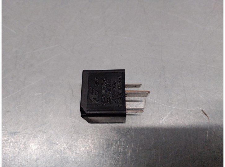 Recambio de rele para seat toledo (1m2) 1.9 tdi referencia OEM IAM 7M0951253  