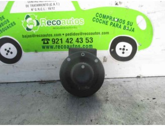 Recambio de mando retrovisor para renault megane grand tour 1.5 referencia OEM IAM 8200002442A  