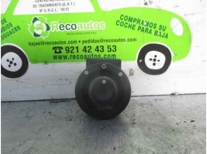 Recambio de mando retrovisor para renault megane grand tour 1.5 referencia OEM IAM 8200002442A  