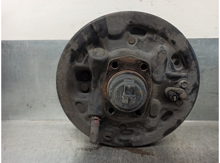 Recambio de mangueta trasera izquierda para kia rio ii (jb) 1.5 crdi referencia OEM IAM 527501G101 