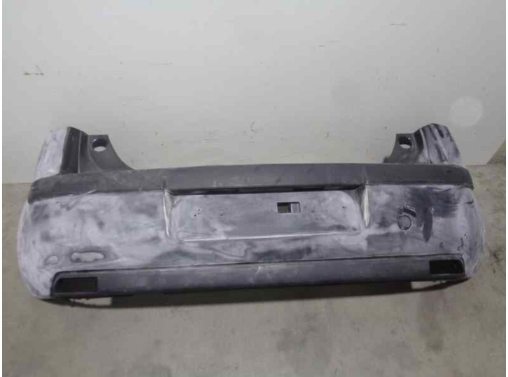 Recambio de paragolpes trasero para citroën c4 berlina collection referencia OEM IAM 7013W0 NEGRO,LIJADO 5 PUERTAS