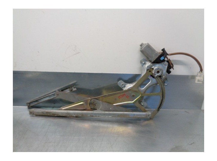 Recambio de elevalunas delantero izquierdo para lexus is200 (gxe10) 2.0 cat referencia OEM IAM 8571053020 5 PINES 4 PUERTAS
