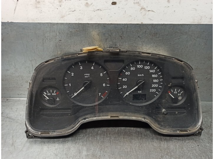 Recambio de cuadro instrumentos para opel astra g berlina 1.6 referencia OEM IAM 09193339 110208830022 VDO