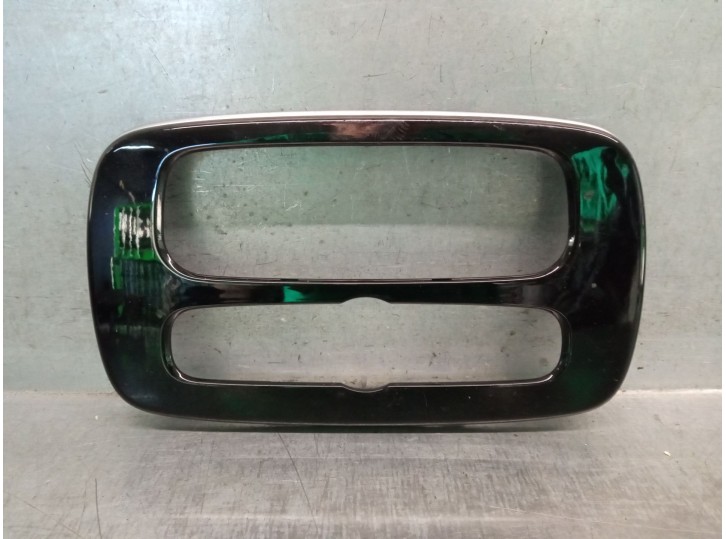 Recambio de embellecedor para smart forfour hatchback (453) 0.9 (453.044, 453.053) referencia OEM IAM A4536805102 