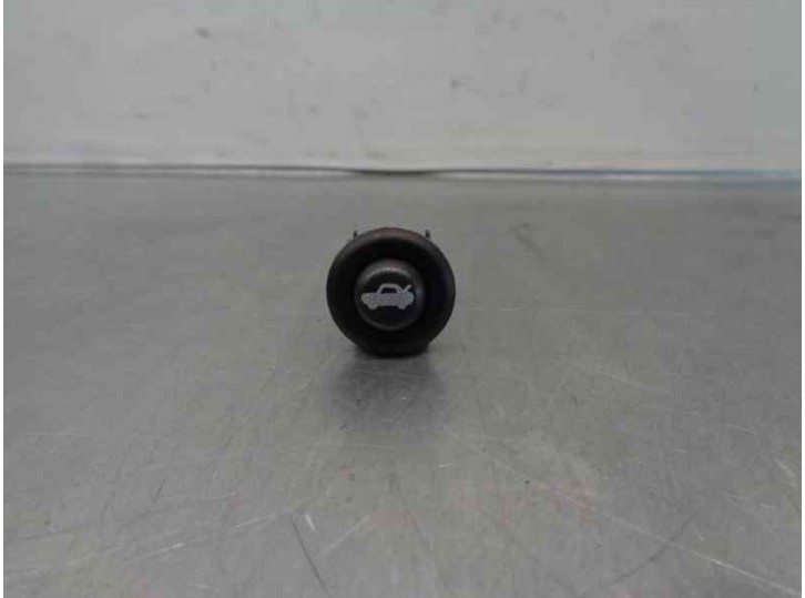 Replacement switch for Chrysler Sebring sedan (JR41) 2.7 cat OEM IAM reference 04760847AC 