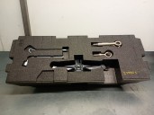 Recambio de util rueda repuesto para mazda cx-5 2.2 turbodiesel cat referencia OEM IAM KD53688MXB KD53688MXB 