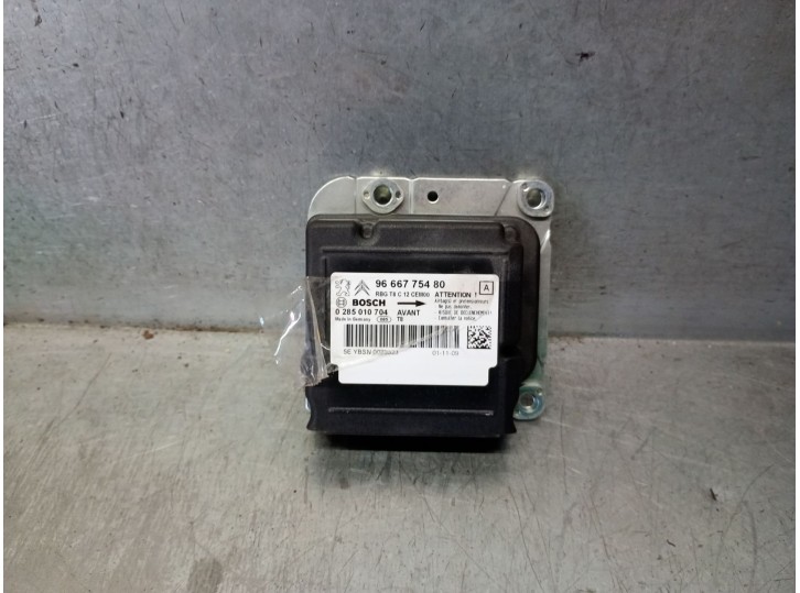 Recambio de centralita airbag para peugeot 5008 (0u_, 0e_) 1.6 hdi referencia OEM IAM 9666775480 9666775480 0285010704 BOSCH