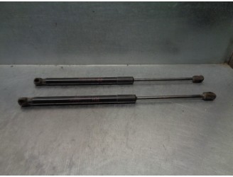 Replacement boot / tailgate struts for Hyundai i10 1.0 CAT OEM IAM reference 81780B9010 81770B9010 