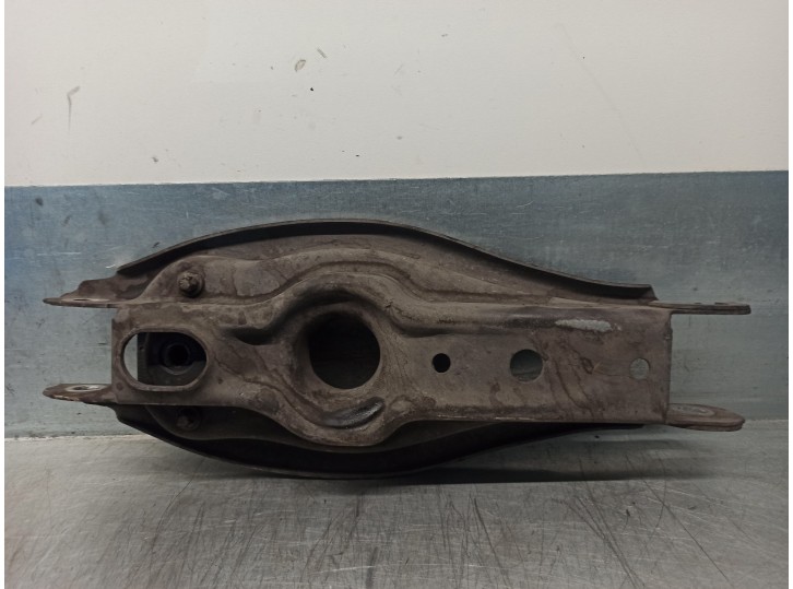 Replacement right rear lower suspension arm for BMW 3 Series Coupe (E92) 2.0 16V CAT OEM IAM reference 33326772899 