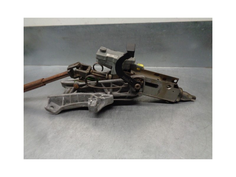 Recambio de columna direccion para volvo s40 berlina 2.0 diesel cat referencia OEM IAM P30776153 P30776213 