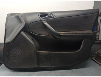 Recambio de guarnecido puerta delantera derecha para mercedes-benz clase c (w203) berlina 2.2 cdi cat referencia OEM IAM A203720