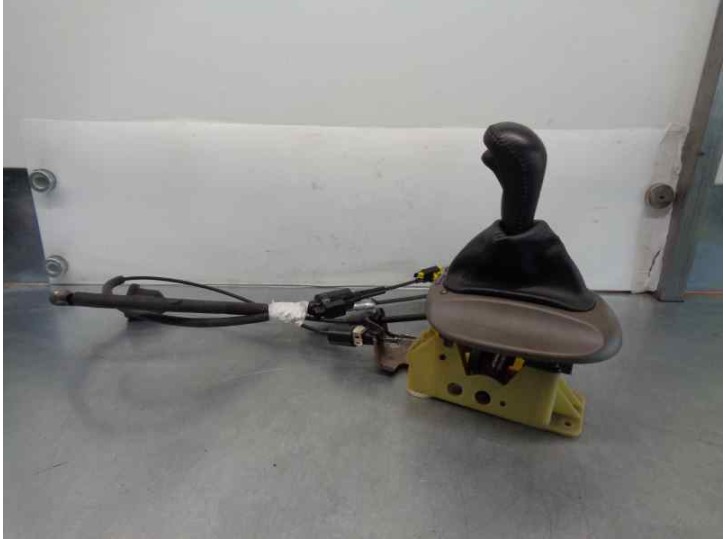 Recambio de palanca cambio para chrysler sebring berlina (jr41) 2.7 cat referencia OEM IAM 04578167AE  