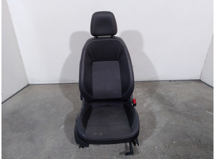 Replacement front right seat for Opel Astra K sedan 5-door 1.6 cdti dpf OEM IAM reference 39021712 BLACK FABRIC AND LEATHER 