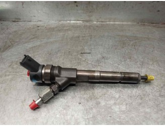 Recambio de inyector para toyota yaris (ncp1/nlp1/scp1) 1.4 turbodiesel cat referencia OEM IAM 2367033010 0445110085 BOSCH