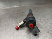 Recambio de inyector para toyota yaris (ncp1/nlp1/scp1) 1.4 turbodiesel cat referencia OEM IAM 2367033010 0445110085 BOSCH