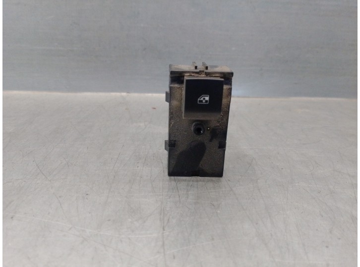 Recambio de mando elevalunas trasero izquierdo para opel astra k lim. 5türig 1.6 cdti dpf referencia OEM IAM 13408452 13408452 