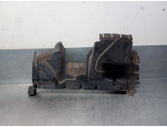 Recambio de moldura para peugeot 5008 (0u_, 0e_) 1.6 hdi referencia OEM IAM 9686133980 7104LJ 