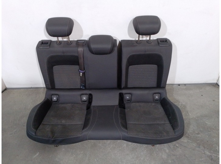 Recambio de asientos traseros para opel astra k lim. 5türig 1.6 cdti dpf referencia OEM IAM 39021712 CUERO Y TELA NEGRA 5 PUERTA