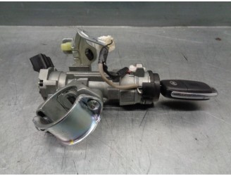 Recambio de conmutador de arranque para hyundai i10 1.0 cat referencia OEM IAM 81910B4500  