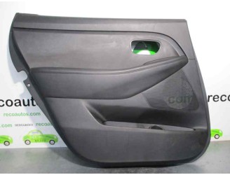 Recambio de guarnecido puerta trasera izquierda para kia carens ( ) 1.6 gdi cat referencia OEM IAM 83305A4010PP1 83330A4000WK 