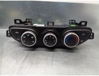Replacement heater / air conditioning control for Hyundai i10 1.0 CAT OEM IAM reference 97250B9AA0PGB C329QADAA02 