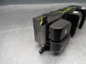 Replacement front left window lift switch for Hyundai i10 1.0 CAT OEM IAM reference 93570B4010 299122843 299122840