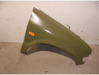 Recambio de aleta delantera derecha para kia sportage 2.0 cat referencia OEM IAM 0K05S52211 VERDE 