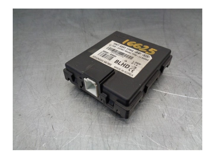 Recambio de centralita inmovilizador para hyundai i10 1.0 cat referencia OEM IAM 95800B9000 10R037987 MOBIS