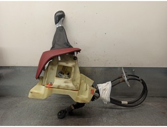 Recambio de palanca cambio para hyundai i10 1.0 cat referencia OEM IAM 43700B40204X 