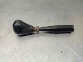 Replacement gear shift knob for Kia Sportage 2.0 CAT OEM IAM reference 
