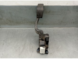 Replacement throttle pedal potentiometer for Opel Corsa D 1.3 16V CDTi OEM IAM reference 13305804 