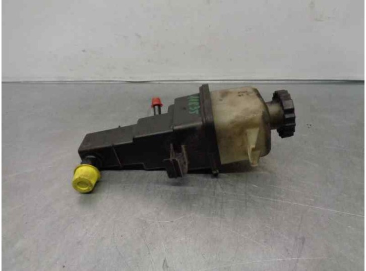 Replacement power steering reservoir for Chrysler Sebring sedan (JR41) 2.7 CAT OEM IAM reference 04764418AB 
