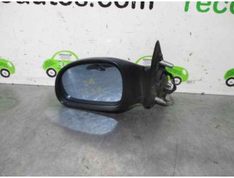 Replacement left side mirror for Peugeot 307 Break / SW (S1) 2.0 HDI CAT OEM IAM reference 8149VV 5 PINS 5 DOORS
