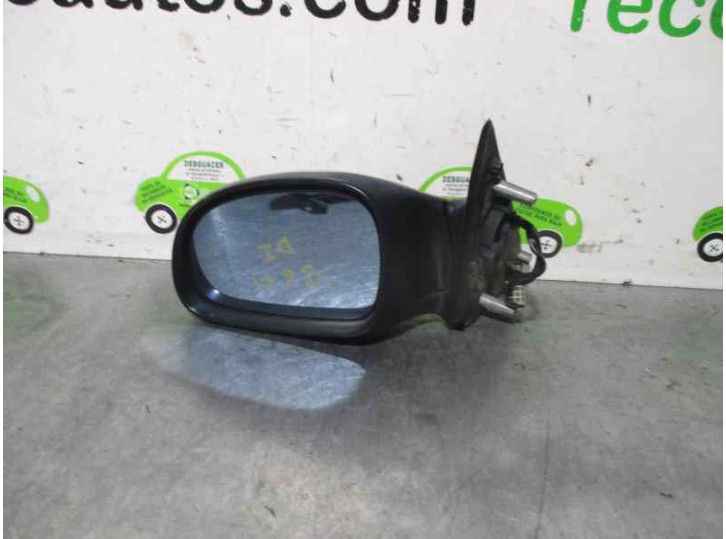 Replacement left side mirror for Peugeot 307 Break / SW (S1) 2.0 HDI CAT OEM IAM reference 8149VV 5 PINS 5 DOORS