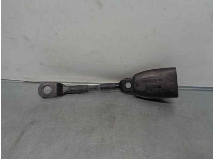 Recambio de enganche cinturon para chrysler sebring berlina (jr41) 2.7 cat referencia OEM IAM 0UT401DVAD  