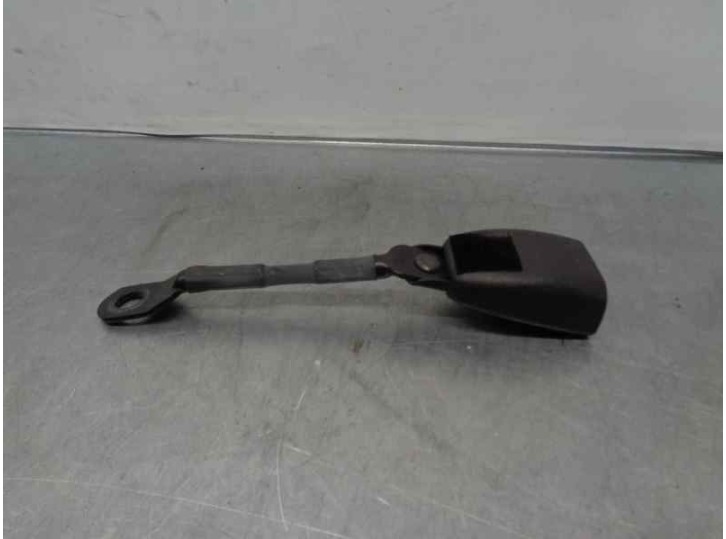 Recambio de enganche cinturon para chrysler sebring berlina (jr41) 2.7 cat referencia OEM IAM 0UT401DVAD  