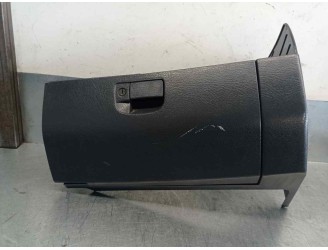 Recambio de guantera para kia sportage 2.0 cat referencia OEM IAM OK01364150 CESTA 4B