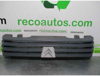 Replacement front grille for Citroën C-15 19D FAM TOP OEM IAM reference 9612999177 