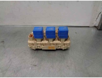 Recambio de caja reles / fusibles para nissan x-trail (t30) 2.2 dci diesel cat referencia OEM IAM 2523079981 